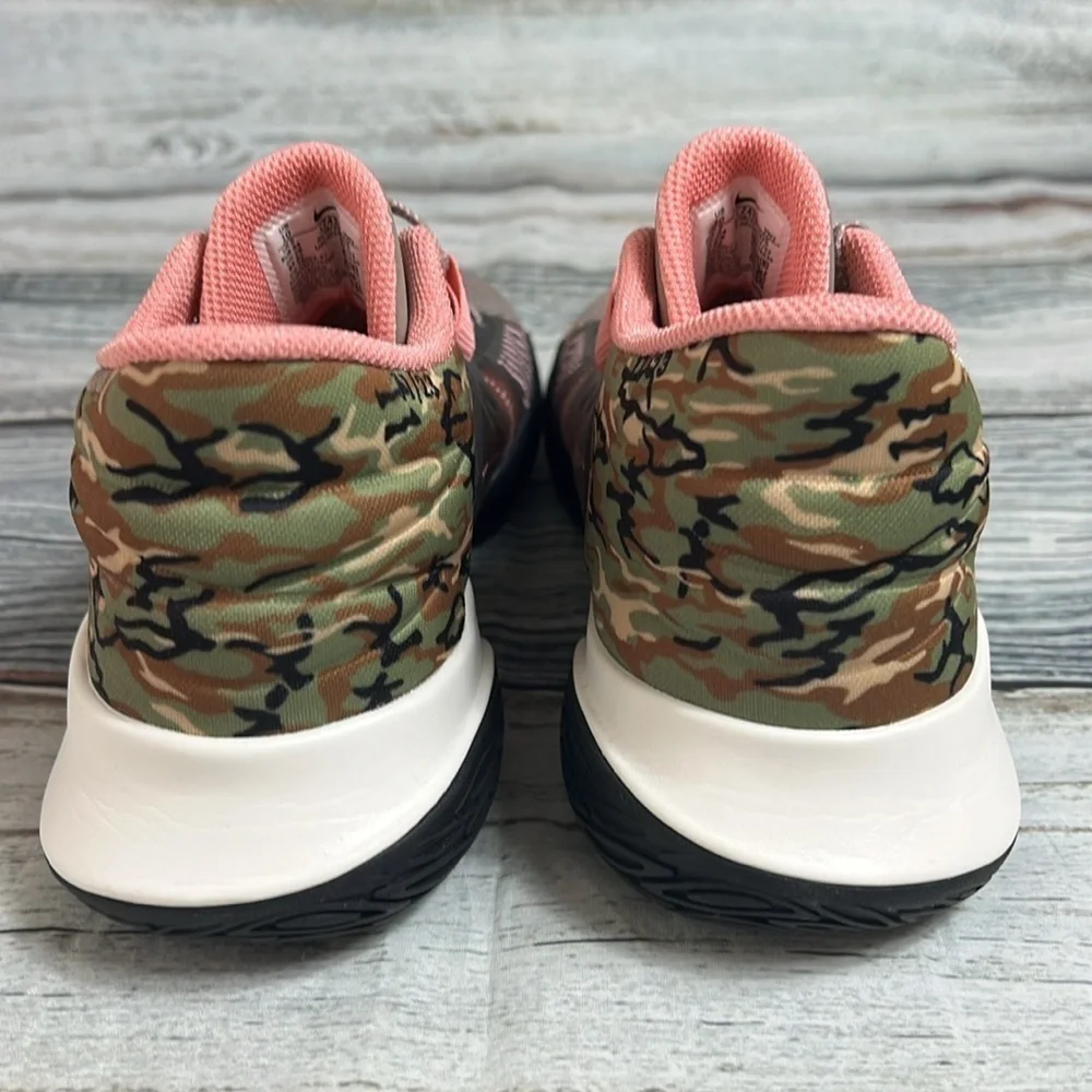 Nike Kyrie Flytrap 5 Moon Fossil Pink Gaze Camo 2022 CZ4100-005 Men Size 10